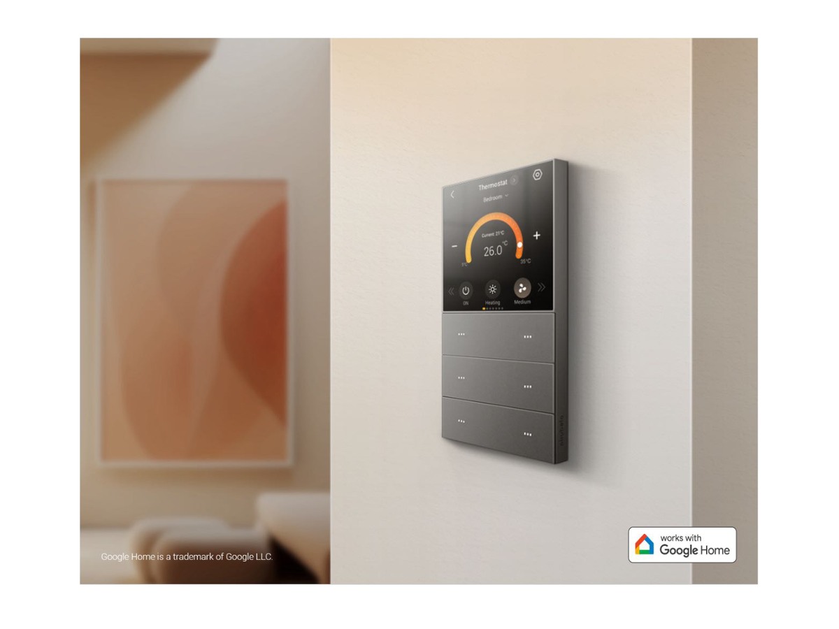 Akubela HyPanel KeyPlus — ecran și șase butoane — fotografie din catalog